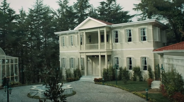 İstanbullu Gelin'in Bursa'daki konağı bakın hangi şehirde çıktı! Ayakkabı fabrikasıymış - Resim: 1