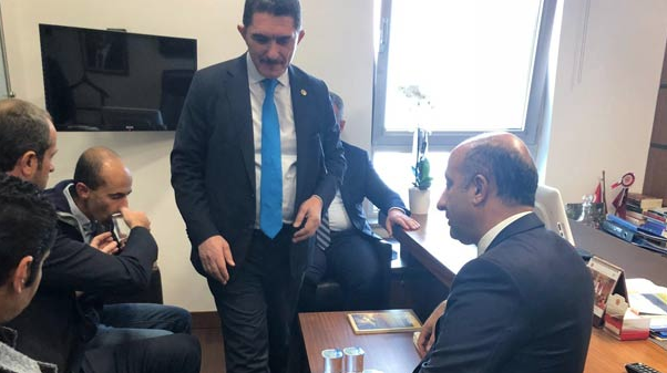 Meclis'te intihar girişimi! Vekiller zor ikna etti - Resim: 4