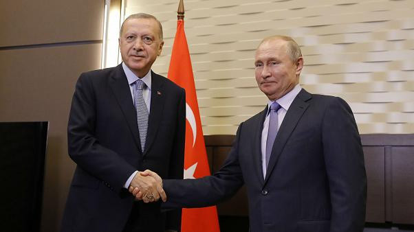 Vladimir Putin Suriye'de Beşar Esad'la görüştü - Resim: 1