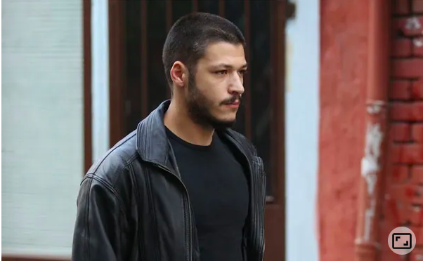 Tahminler tuttu aşkları 2 ay sürdü! Kubilay Aka Danla'dan ayıldı kasık fotosu geldi - Resim: 2