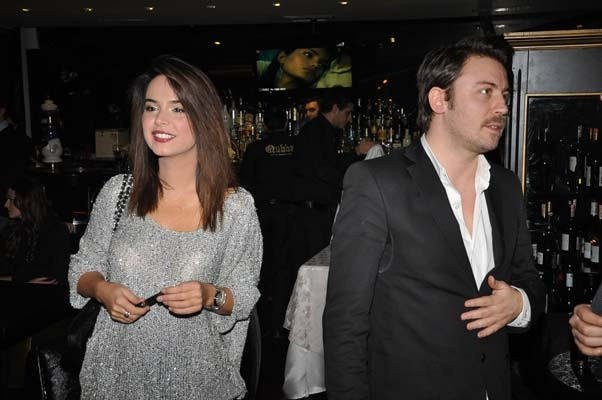 Mutlulukları 5 yıl sürdü! Ünlü çift boşandı - Resim: 2