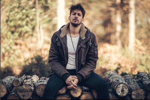 Erkenci Kuş dizisinin Emre'si Birand Tunca son hareketiyle gönülleri fethetti! - Resim: 1