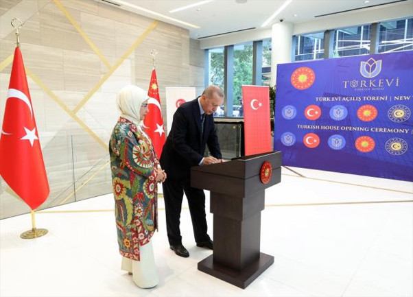 Cumhurbaşkanı Erdoğan, New York'ta Yeni Türkevi Binası açılış töreninde konuştu - Resim: 1