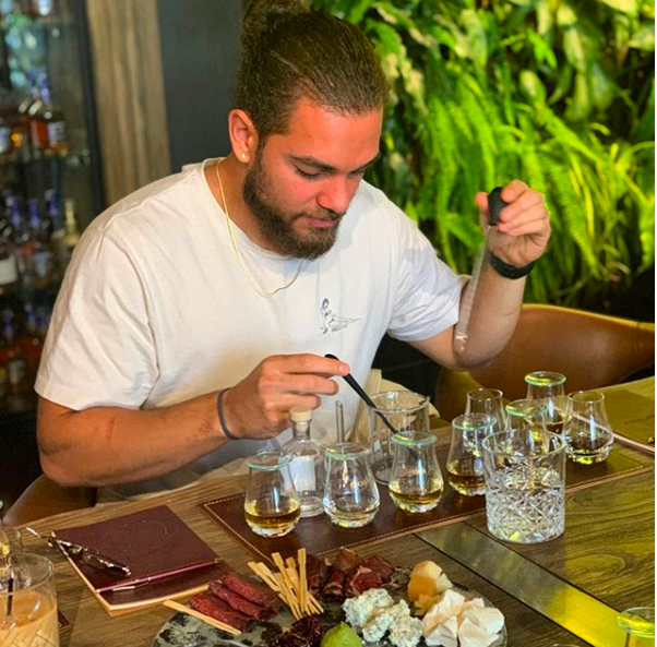 Batuhan Bayır kimdir yaşı kaç şeflerin gözdesi - Resim: 1