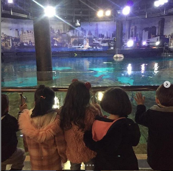 Azra Akın'dan takdirlik hareket 40 mahkum çocuğuna unutulmaz bir gün yaşattı - Resim: 2