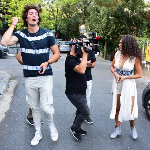 Cedi Osman aşka geldi Hercai yıldızı Ebru Şahin için dudak uçuklatan sürpriz yaptı - Resim: 3