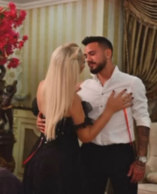 Selin Ciğerci'nin 'basketçi' denilen sevgilisi Kısmetse Olur yarışmacısı mı? Gökhan Çıra'dan rest - Resim: 4