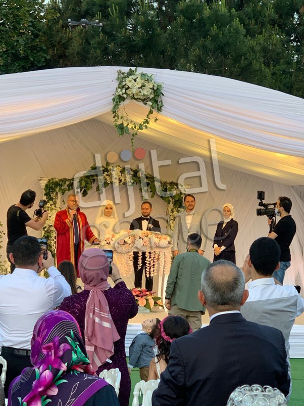 Berat Albayrak günler sonra ilk kez görüntülendi - Resim: 0