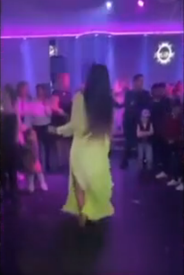 Solmaz Çiros'tan olay popo sallama dansı! Ne oluyor bu gelin adaylarına? - Resim: 2