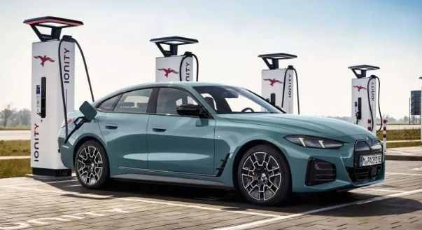 BMW, yeni elektrikli aracını tanıttı! Tam 593 beygir... - Resim: 4