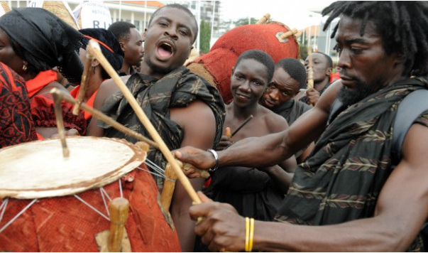 On binlerce Ganalı hüngür hüngür ağladı - Resim: 4