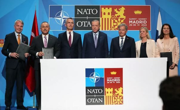 NATO zirvesi'nde imzalanan muhtıra dünya basınında geniş yankı buldu - Resim: 4