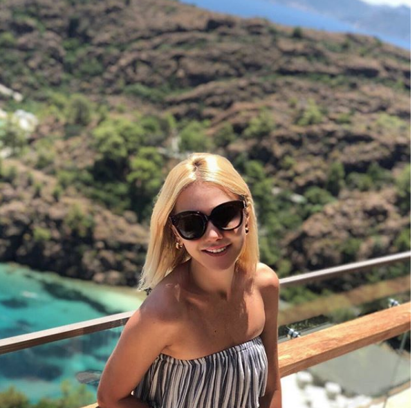 Ece Erken'den olay bikini fotoğrafı! Böylesi daha önce görülmedi - Resim: 2