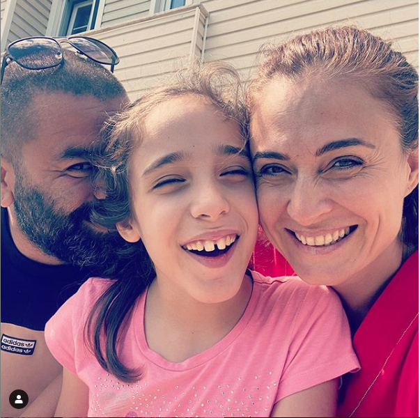 Ceyda Düvenci 'Oruç tutmuyor musunuz?' sorusunu sorulmadan cevapladı - Resim: 2