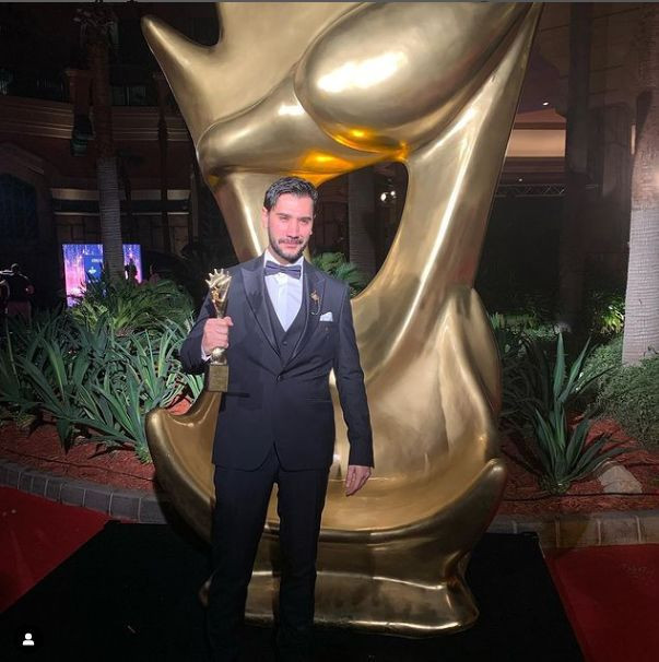 Uğur Güneş'in şöhreti ülke sınırlarını aştı! Yakışıklı oyuncu önce Dubai'deydi, şimdi ise Hindistan'da... - Resim: 4