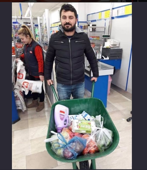 Poşete para vermek istemeyenler ilginç görüntülere neden oldu - Resim: 2