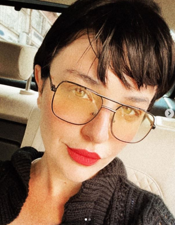 Kuran'dan 'Bakara' mesajı veren Gonca Vuslateri'den Cübbeli Ahmet'ten uyarlanan 'öp beni yut beni' şarkısında dans - Resim: 3