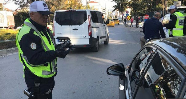 Cam filmi 'ağır kusur' sayıldı: Muayeneden geçmek imkansız! - Resim: 2