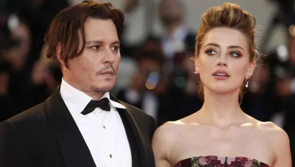 Johnny Depp'ten Elon Musk Amber Hard ve Cara Delevingne için üçlü ilişki iddiası - Resim: 1