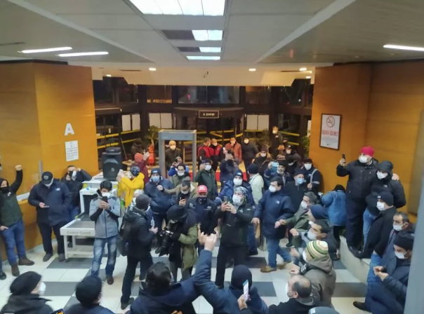 CHP'li Kadıköy Belediyesi'nin 2.300 işçisi greve gitti - Resim: 1