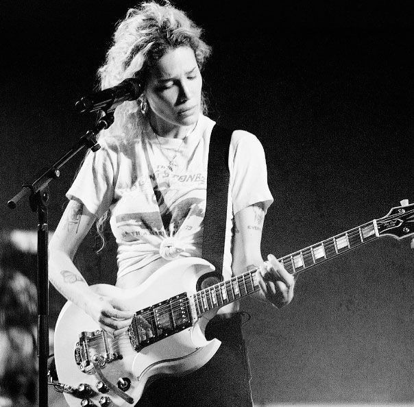 Halsey'in konserine sel engeli,  Hayranlarına "Güvende misiniz" dedi - Resim: 3