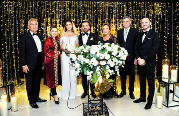 Ayhan Işık'ın torunu Emre Levent eski bakan Avni Akyol'un torunuyla evlendi - Resim: 2