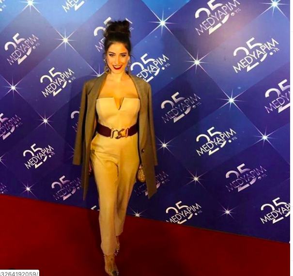 Ali Atay Hazal Kaya yaş farkı kaç hamilelik pozu olay oldu - Resim: 4