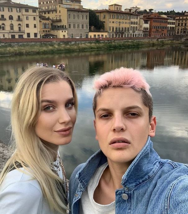 Ebrar Karakurt sevgilisinin dekoltesine sessiz kalamadı: Öldürdün artık nabzımı yoklama - Resim: 4