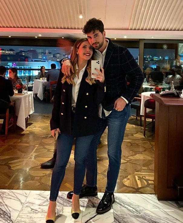 Eda Ece'nin düğün davetiyesi ortaya çıktı! 'Soyadı' ayrıntısı herkesi şaşkına çevirdi: Nasıl yani - Resim: 1