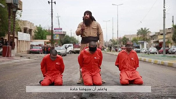 IŞİD militanı Kürt'ten sokak ortasında peşmergeye infaz! - Resim: 3