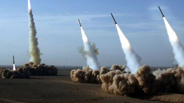 Donald Trump'a Kuzey Kore'den ilk gün sürprizi  - Resim: 2