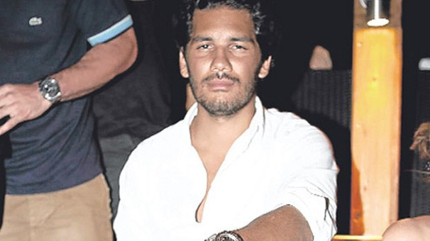 'Sokağa çıkamıyorum' diyen Rüzgar Çetin İstanbul gecelerinde! - Resim: 2