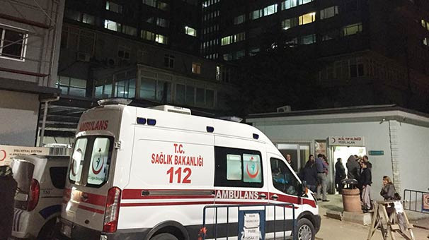 Şişli Etfal'de lavabo çöktü, doktor alt kata düştü - Resim: 1