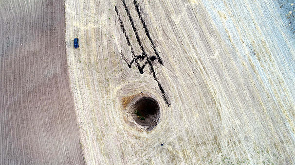 Halk korku içinde sesler geliyor köy kaçıyor - Resim: 4