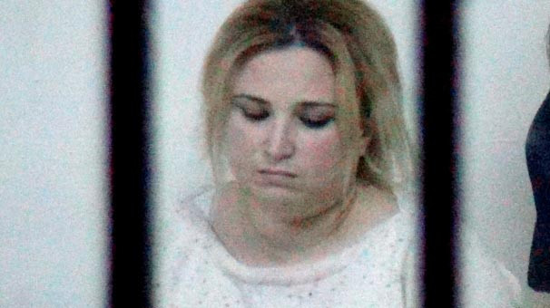 Genç kadın yasak aşkıyla dehşet saçtı! Ellerindeki kanı silmeyi unuttu - Resim: 2