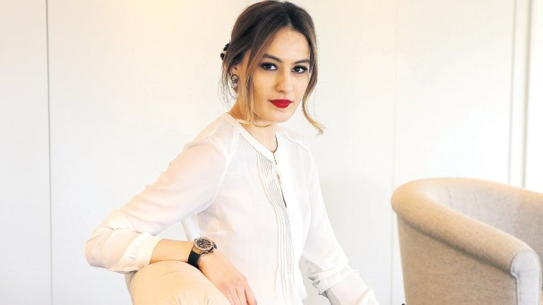 Sinem Sülün'ün yatak odasına kayınvalidesi böcek koydu! - Resim: 3