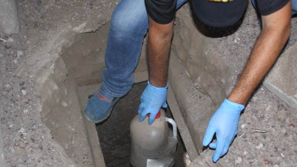 1,4 tonluk uyuştucu tavuk çiftliğinin bakın neresinden çıktı - Resim: 4