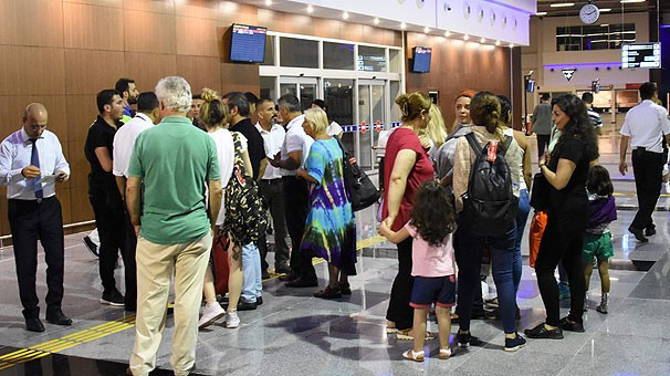 Dünkü fırtınaya havada yakalandılar yolcular dehşeti anlattı - Resim: 2