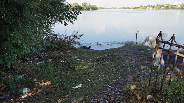 Baldırı ve göğsünü kesip ormana attılar burada kimse sokağa çıkamıyor - Resim: 4