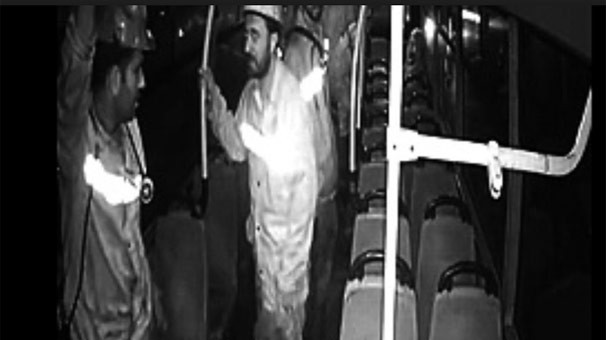 Koltuklar kirlenmesin diye ayakta yolculuk ettiler o anları böyle anlattılar - Resim: 2