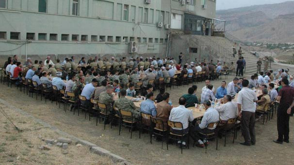 Irak sınırında bayramlaşma - Resim: 2