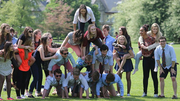 Böyle mezuniyet töreni görülmedi! Kendilerinden geçtiler - Resim: 2