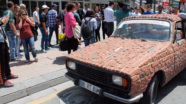 Bakan bir daha bakıyor - Resim: 2