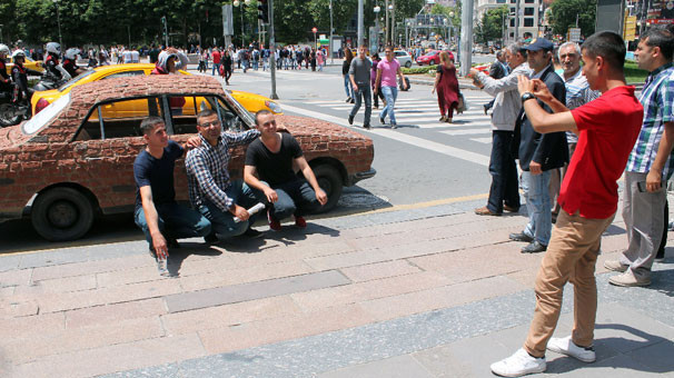 Bakan bir daha bakıyor - Resim: 3