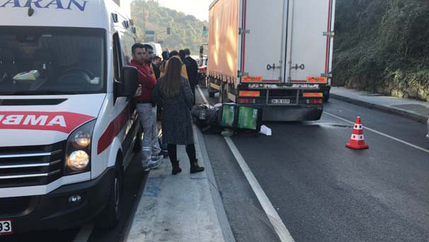 İstanbul'da feci kaza! Kanlarını yerden avuç avuç taşıdı - Resim: 1