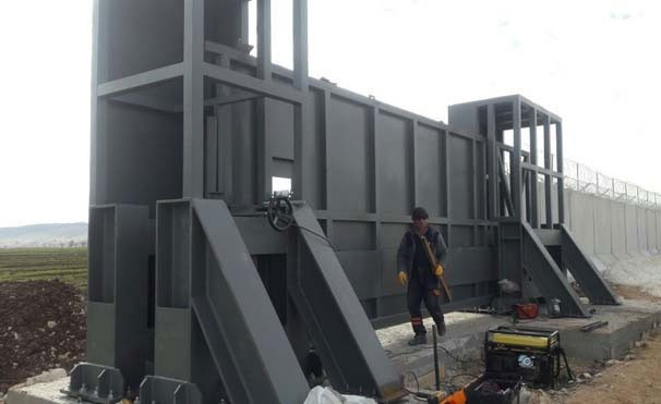 Türkiye-Suriye sınır duvarına bakın! Açıklama geldi - Resim: 1