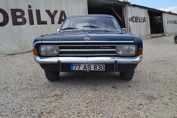 1971 model otomobiline gözü gibi bakıyor - Resim: 4