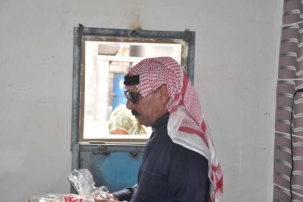 Dünyaca ünlü sanatçı Omar Souleyman Akçakale’de fırın açtı! Bedava dağıtıyor - Resim: 1