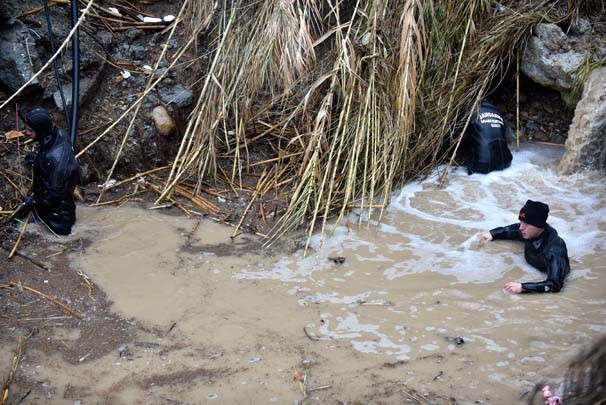 Felaketin ardından bugün böyle aradılar - Resim: 3