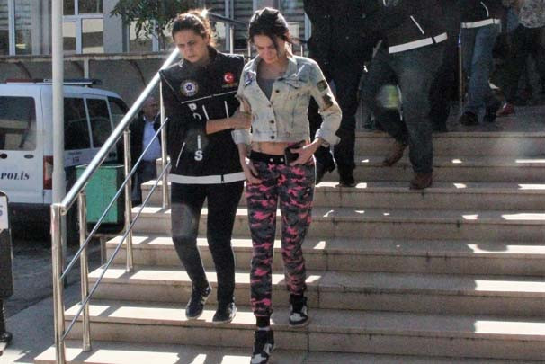 Ağlaya ağlaya götürdüler! - Resim: 4